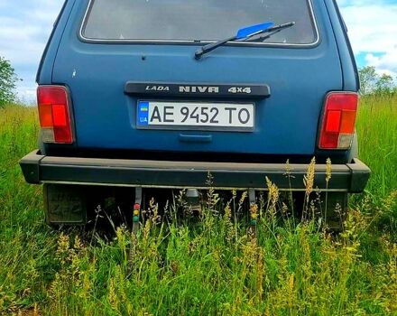 Синий ВАЗ Нива, объемом двигателя 1.7 л и пробегом 120 тыс. км за 3000 $, фото 2 на Automoto.ua