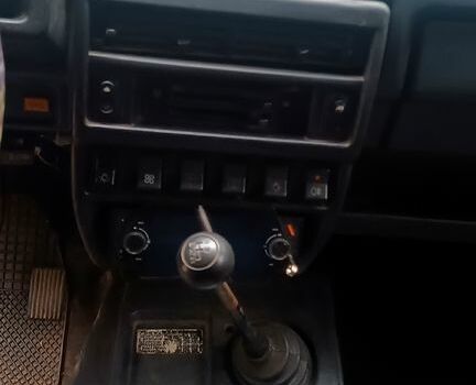 Синий ВАЗ Нива, объемом двигателя 1.7 л и пробегом 0 тыс. км за 2400 $, фото 5 на Automoto.ua