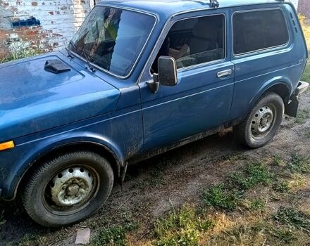Синий ВАЗ Нива, объемом двигателя 1.7 л и пробегом 134 тыс. км за 1600 $, фото 1 на Automoto.ua