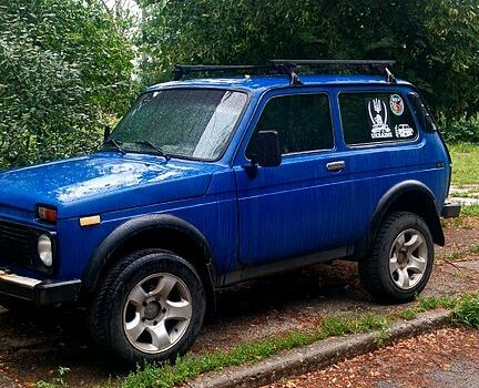 Синий ВАЗ Нива, объемом двигателя 1.7 л и пробегом 0 тыс. км за 2400 $, фото 1 на Automoto.ua