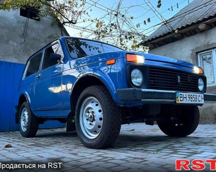 Синий ВАЗ Нива, объемом двигателя 1.7 л и пробегом 228 тыс. км за 3450 $, фото 3 на Automoto.ua