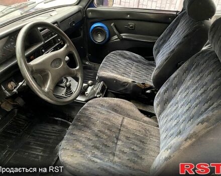 Синій ВАЗ Нива, об'ємом двигуна 1.8 л та пробігом 200 тис. км за 2550 $, фото 12 на Automoto.ua
