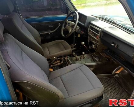 Синий ВАЗ Нива, объемом двигателя 1.7 л и пробегом 186 тыс. км за 3200 $, фото 2 на Automoto.ua