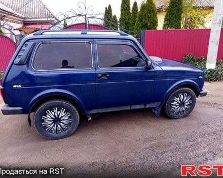 Синій ВАЗ Нива, об'ємом двигуна 1.7 л та пробігом 200 тис. км за 3550 $, фото 5 на Automoto.ua