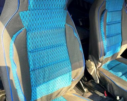 Синий ВАЗ Нива, объемом двигателя 1.7 л и пробегом 177 тыс. км за 4490 $, фото 3 на Automoto.ua