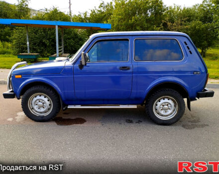 Синий ВАЗ Нива, объемом двигателя 1.7 л и пробегом 200 тыс. км за 3800 $, фото 7 на Automoto.ua