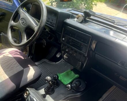 Синий ВАЗ Нива, объемом двигателя 1.7 л и пробегом 95 тыс. км за 3500 $, фото 9 на Automoto.ua