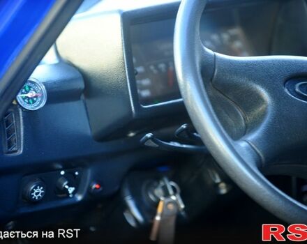 Синий ВАЗ Нива, объемом двигателя 1.7 л и пробегом 300 тыс. км за 2999 $, фото 6 на Automoto.ua