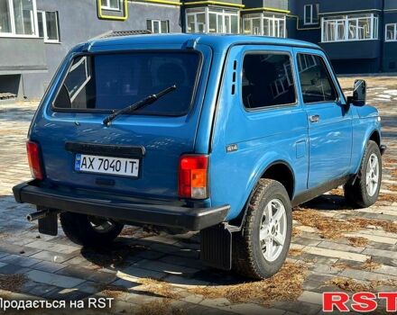 Синий ВАЗ Нива, объемом двигателя 1.7 л и пробегом 151 тыс. км за 3750 $, фото 4 на Automoto.ua