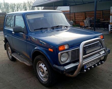 Синий ВАЗ Нива, объемом двигателя 1.7 л и пробегом 200 тыс. км за 3000 $, фото 2 на Automoto.ua