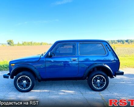 Синий ВАЗ Нива, объемом двигателя 1.7 л и пробегом 57 тыс. км за 5300 $, фото 2 на Automoto.ua