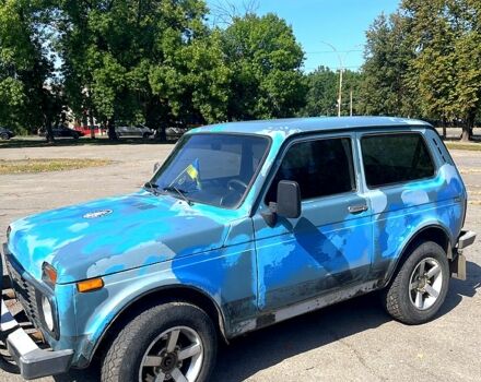 Синий ВАЗ Нива, объемом двигателя 1.7 л и пробегом 228 тыс. км за 1900 $, фото 1 на Automoto.ua
