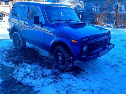 Синий ВАЗ Нива, объемом двигателя 1.7 л и пробегом 162 тыс. км за 4000 $, фото 1 на Automoto.ua