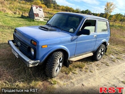 Синій ВАЗ Нива, об'ємом двигуна 1.7 л та пробігом 180 тис. км за 3200 $, фото 1 на Automoto.ua
