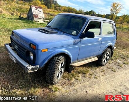 Синий ВАЗ Нива, объемом двигателя 1.7 л и пробегом 180 тыс. км за 3200 $, фото 1 на Automoto.ua