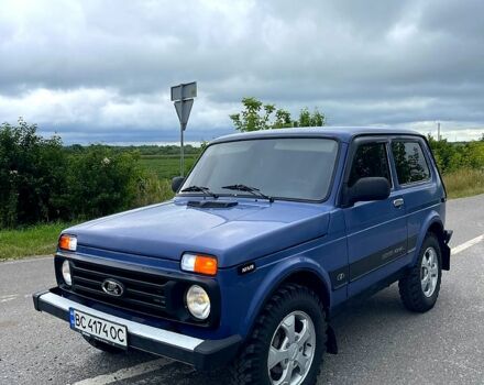 Синий ВАЗ Нива, объемом двигателя 1.7 л и пробегом 258 тыс. км за 5200 $, фото 1 на Automoto.ua