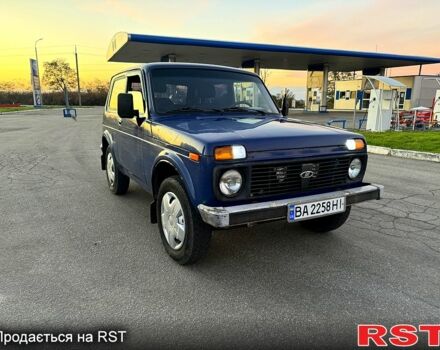Синий ВАЗ Нива, объемом двигателя 1.7 л и пробегом 21300 тыс. км за 3700 $, фото 1 на Automoto.ua
