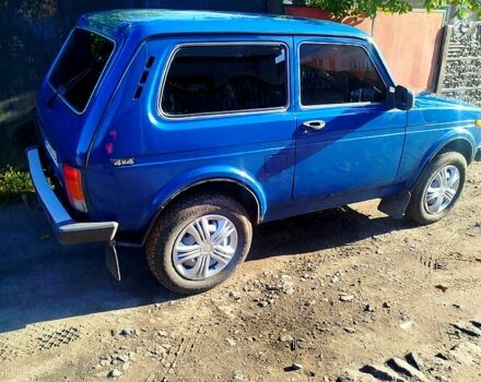 Синий ВАЗ Нива, объемом двигателя 1.7 л и пробегом 68 тыс. км за 3800 $, фото 1 на Automoto.ua