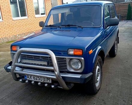 Синій ВАЗ Нива, об'ємом двигуна 1.7 л та пробігом 200 тис. км за 3000 $, фото 1 на Automoto.ua