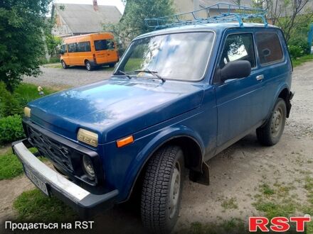 Синий ВАЗ Нива, объемом двигателя 1.7 л и пробегом 127 тыс. км за 4000 $, фото 1 на Automoto.ua