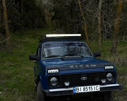 Синий ВАЗ Нива, объемом двигателя 1.7 л и пробегом 69 тыс. км за 5650 $, фото 1 на Automoto.ua