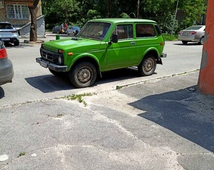 Зеленый ВАЗ Нива, объемом двигателя 1.6 л и пробегом 111 тыс. км за 1500 $, фото 4 на Automoto.ua