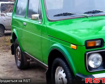 Зеленый ВАЗ Нива, объемом двигателя 1.6 л и пробегом 118 тыс. км за 1350 $, фото 3 на Automoto.ua