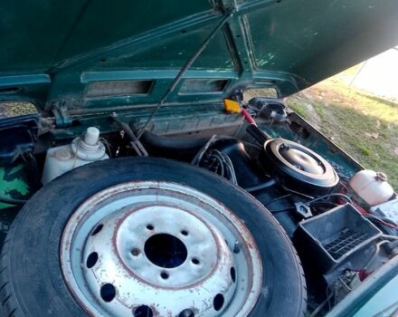 Зеленый ВАЗ Нива, объемом двигателя 1.5 л и пробегом 198 тыс. км за 1150 $, фото 5 на Automoto.ua