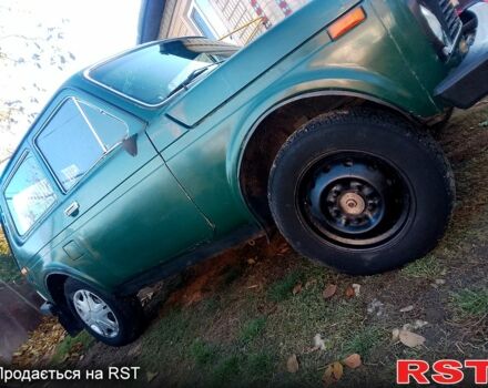 Зеленый ВАЗ Нива, объемом двигателя 1.5 л и пробегом 198 тыс. км за 1150 $, фото 3 на Automoto.ua