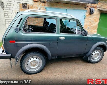 Зеленый ВАЗ Нива, объемом двигателя 1.6 л и пробегом 26 тыс. км за 3700 $, фото 3 на Automoto.ua