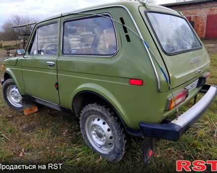 Зелений ВАЗ Нива, об'ємом двигуна 1.6 л та пробігом 92 тис. км за 3000 $, фото 4 на Automoto.ua