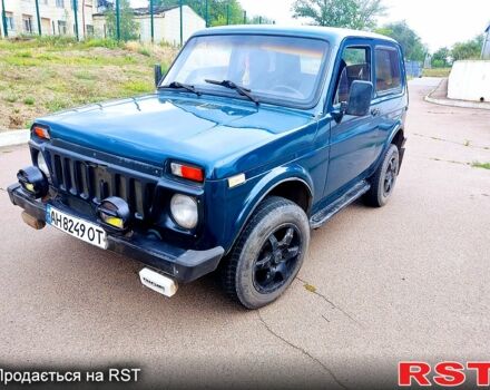 Зеленый ВАЗ Нива, объемом двигателя 1.6 л и пробегом 150 тыс. км за 1600 $, фото 5 на Automoto.ua