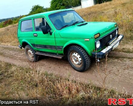 Зелений ВАЗ Нива, об'ємом двигуна 1.6 л та пробігом 32 тис. км за 780 $, фото 1 на Automoto.ua