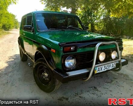 Зелений ВАЗ Нива, об'ємом двигуна 1.7 л та пробігом 300 тис. км за 1499 $, фото 5 на Automoto.ua