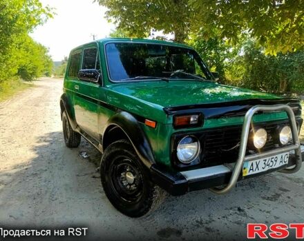 Зелений ВАЗ Нива, об'ємом двигуна 1.7 л та пробігом 300 тис. км за 1499 $, фото 7 на Automoto.ua