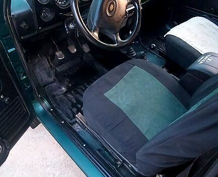 Зелений ВАЗ Нива, об'ємом двигуна 1.6 л та пробігом 50 тис. км за 3500 $, фото 6 на Automoto.ua