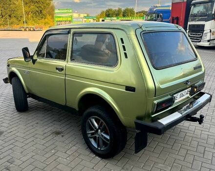 Зеленый ВАЗ Нива, объемом двигателя 1.6 л и пробегом 200 тыс. км за 1550 $, фото 4 на Automoto.ua