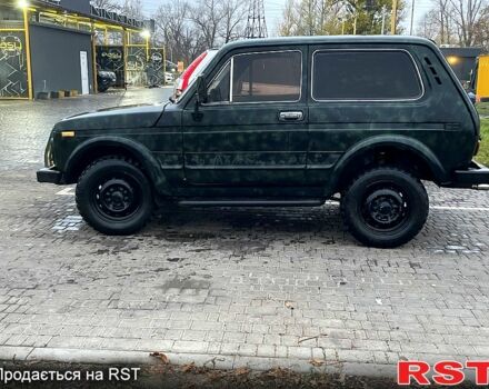 Зеленый ВАЗ Нива, объемом двигателя 1.6 л и пробегом 111 тыс. км за 1200 $, фото 4 на Automoto.ua