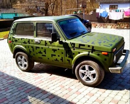 Зеленый ВАЗ Нива, объемом двигателя 1.6 л и пробегом 15 тыс. км за 1200 $, фото 1 на Automoto.ua