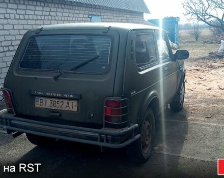 Зеленый ВАЗ Нива, объемом двигателя 1.6 л и пробегом 120 тыс. км за 1300 $, фото 4 на Automoto.ua