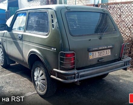 Зеленый ВАЗ Нива, объемом двигателя 1.6 л и пробегом 120 тыс. км за 1300 $, фото 5 на Automoto.ua