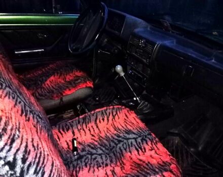 Зеленый ВАЗ Нива, объемом двигателя 1.7 л и пробегом 241 тыс. км за 2000 $, фото 5 на Automoto.ua