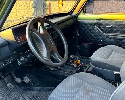 Зеленый ВАЗ Нива, объемом двигателя 1.6 л и пробегом 300 тыс. км за 1200 $, фото 3 на Automoto.ua