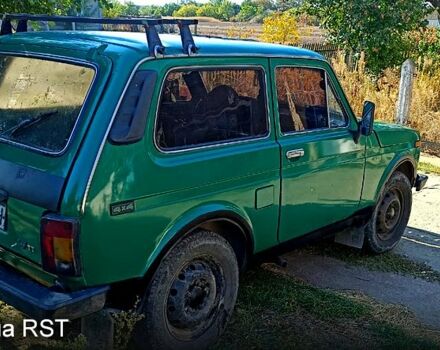 Зелений ВАЗ Нива, об'ємом двигуна 17 л та пробігом 250 тис. км за 2300 $, фото 5 на Automoto.ua