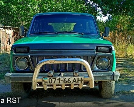 Зелений ВАЗ Нива, об'ємом двигуна 17 л та пробігом 250 тис. км за 2300 $, фото 7 на Automoto.ua