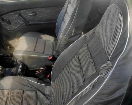 Зеленый ВАЗ Нива, объемом двигателя 1.7 л и пробегом 350 тыс. км за 2500 $, фото 3 на Automoto.ua