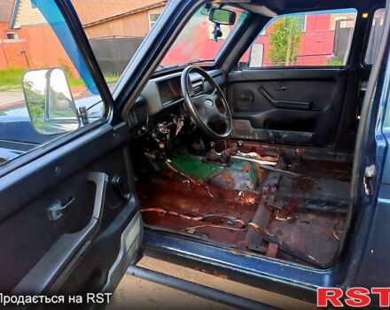 Зелений ВАЗ Нива, об'ємом двигуна 1.7 л та пробігом 235 тис. км за 1000 $, фото 10 на Automoto.ua