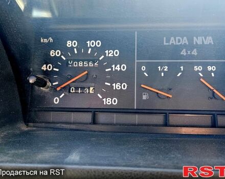Зеленый ВАЗ Нива, объемом двигателя 1.7 л и пробегом 108 тыс. км за 3000 $, фото 2 на Automoto.ua