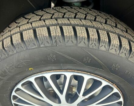 Зеленый ВАЗ Нива, объемом двигателя 1.7 л и пробегом 150 тыс. км за 2000 $, фото 10 на Automoto.ua