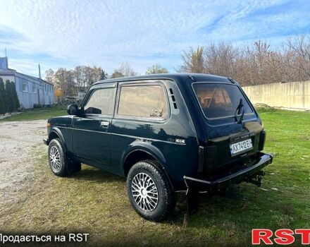 Зеленый ВАЗ Нива, объемом двигателя 1.7 л и пробегом 150 тыс. км за 2000 $, фото 3 на Automoto.ua
